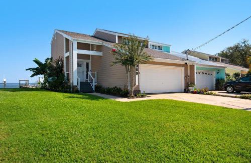 Gulf Breeze House | Breezy on the Bay