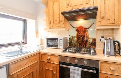Over Haddon Cottage | BRENDAN, pet friendly, with a garden in Bakewell