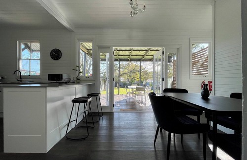 Aberdare House | Brenenvale Cottage - 5 mins to the vineyards in the Hunter Valley