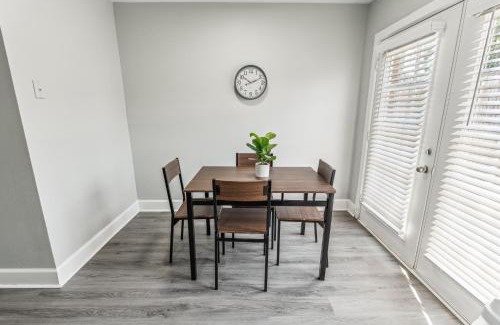 Nashville Apartment | Brentwood D6 I Cozy & Comfy I 2bd I Free Parking