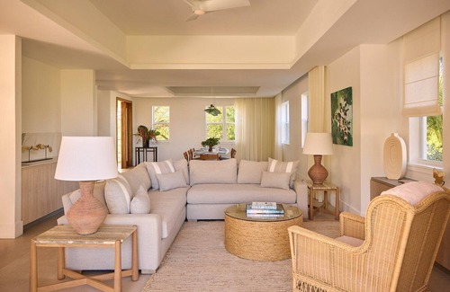 Dunmore Town House | Brett's House/with pool in fabulous Dunmore Town with luxury hotel amenities