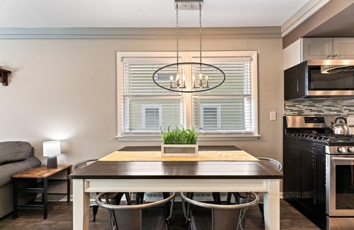 Wauwatosa House | Brew City Game Room Fenced Yard Sleeps 13