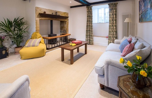 Yeovil Apartment | Brew House Cottage is a charming semi-detached former Estate cottage.