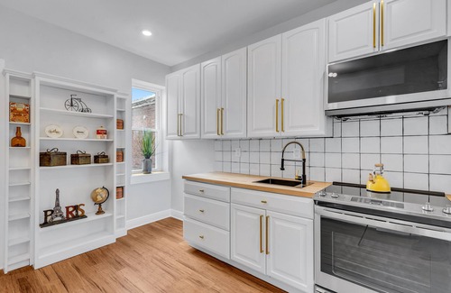 North Philadelphia West Apartment | Brewerytown Balcony Retreat 2BR Haven