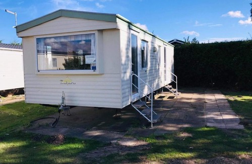 Hopton Resort | Breydon water yare Holiday park, Burgh castle,Great Yarmouth, Norfolk
