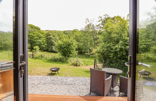 Llanelltyd Cottage | BRIALLEN, pet friendly, character holiday cottage in Dolgellau