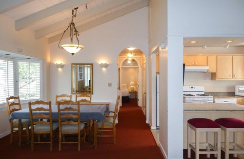 Northwest Carmel House | Briarwood Inn