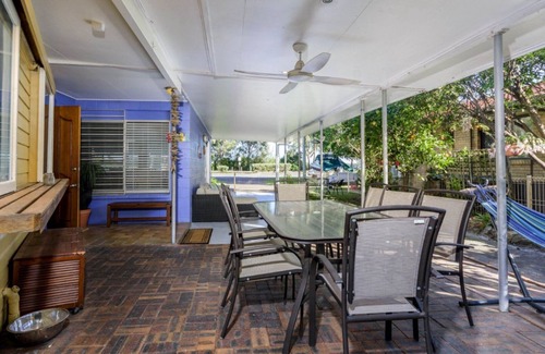 Banksia Beach House | Bribie Beach House on Solander