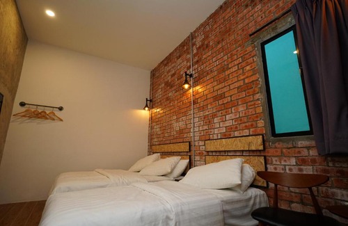 Taman Istana Hotel | Brick Box Hotel @ Oldtown Ipoh
