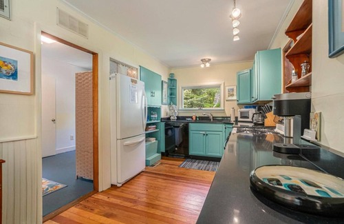 Empire House | Bricker Cottage on Little Glen