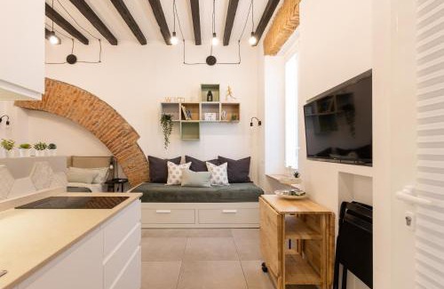 Porta Venezia Apartment | Bricks & Beams Studio in the key area of Milan
