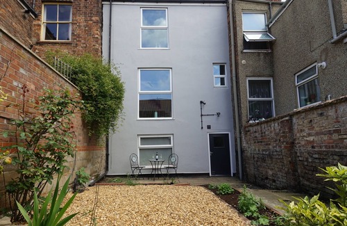King's Lynn House | Bricksage Rooms, King's Lynn The Walks