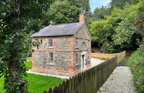 Belfast Villa | Bridge Cottage Upper Malone