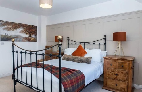 Hardwicke House | Bridge Keepers House