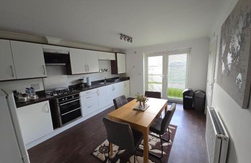 Plymouth Apartment | Bridge View Stayz