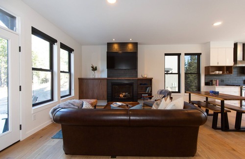 Bozeman Condo | Bridger Pines Two: Bridger Bowl Chalet