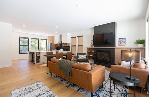 Bozeman Condo | Bridger Pines Two: Bridger Bowl Chalet