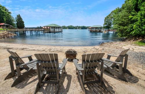 Mooresville House | Bridlewood Cove