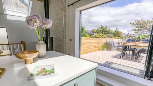 Rhosneigr House | Brig y Don