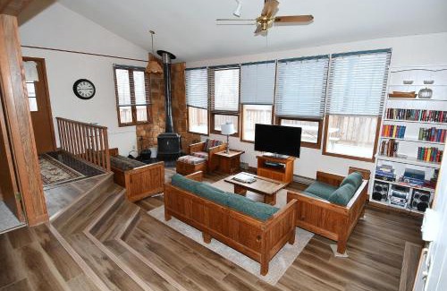 Berkeley Springs Ski Chalet | Brigadoon - Pet Friendly, Wifi, Pool Access, King Bed, Hiking, Wood Stove, Family Friendly, Deck