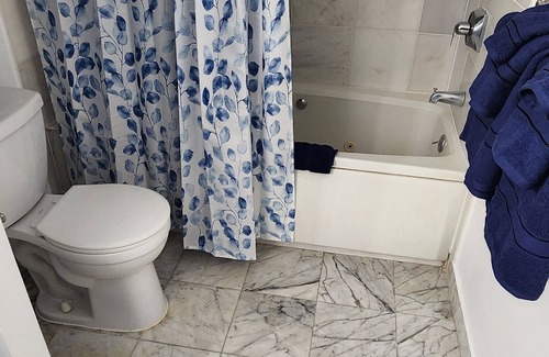 Southend Condo | Brigatine Beach Club - Steps to the beach, pools and wifi!