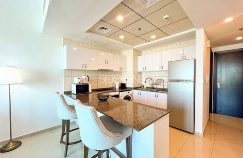 Jumeirah Apartment | Bright 1 BR with exceptional Dubai Marina view