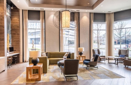 Reston Apartment | Bright 1BR in Reston Near Parks + Metro, Pets OK