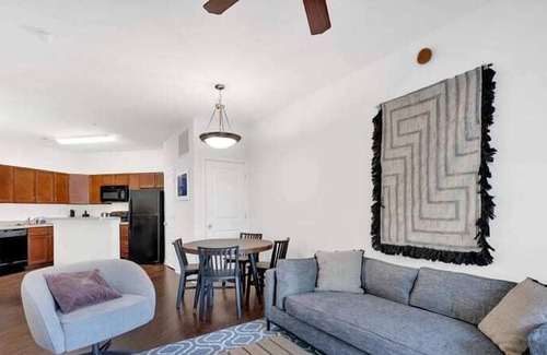 SouthPark Apartment | Bright 1BR with Balcony, Gym & Workspace