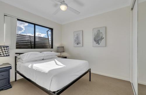 Kedron Apartment | Bright 2-Bed with Private Balcony & Serene View