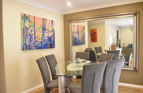 Shenton Park Apartment | Bright 2 Bedroom Apartment In A Great Location