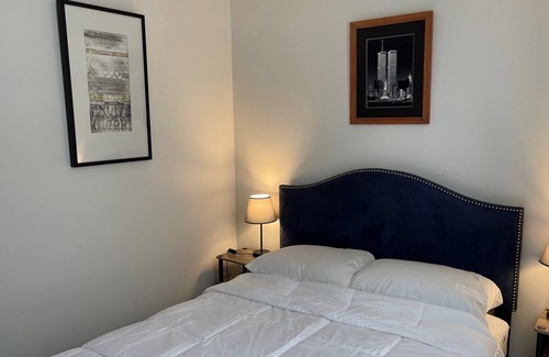 Grandview-Woodland House | Bright 2 bedroom Commercial Dr area