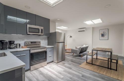 East Harlem Apartment | Bright 2BR 2BA Steps from Central Park, Great Location!