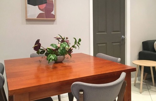 Armidale Apartment | Bright 3-bedroom apartment - Central Armidale