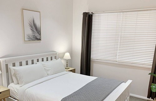 Armidale Apartment | Bright 3-bedroom apartment - Central Armidale
