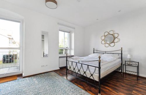 Weissensee Apartment | Bright 3-room apartment near Prenzlauer Berg