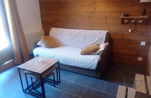 Monetier-les-Bains Apartment | Bright 30 M With Balcony Center Villa
