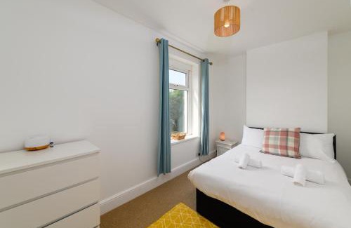 Penarth House | Bright 3Bed Home Near Dingle Road Station and Penarth Pier