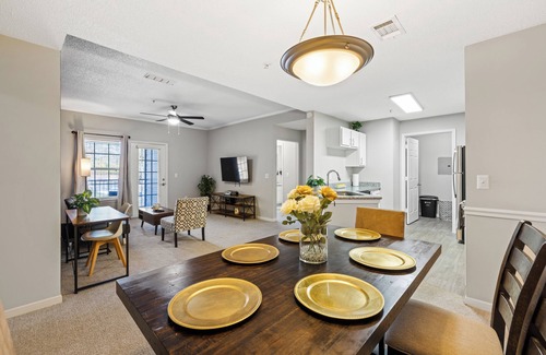 Athens Apartment | Bright 3BR by UGA, Near DT and Georgia Museum of Art, Urban Oasis