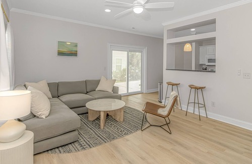 Myrtle Beach Villa | Bright 4BR Beach Home, Walk to Shore, Near It All