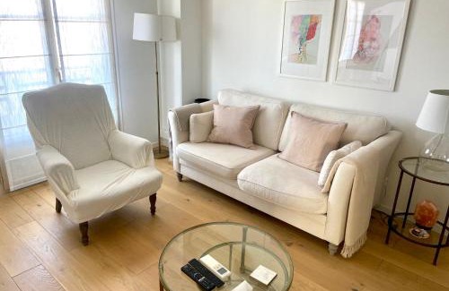 Le Piol Apartment | Bright 50 m apartment with balcony