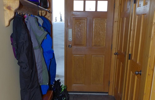 Snow Pine Estates Ski Chalet | Bright and beautiful 2 bedroom plus den.