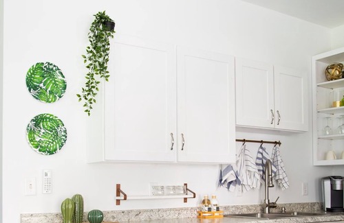 Riverland Terrace House | Bright and beautiful 2-bedroom carriage house in Charleston SC with AC, WiFi
