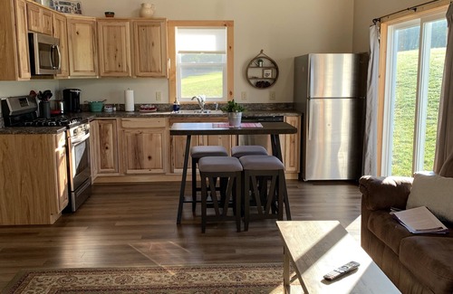 Stowe Area Cabin | bright and clean cabin with spectacular views and close to skiing, hiking etc