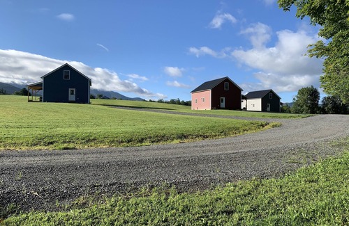 Stowe Area Cabin | bright and clean cabin with spectacular views and close to skiing, hiking etc