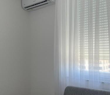 Çagllavicë Apartment | Bright and Comfy