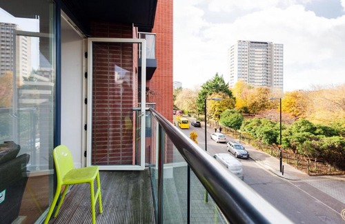 Bunhill Apartment | Bright and Convenient 1 Bed Apartment in Shoreditch