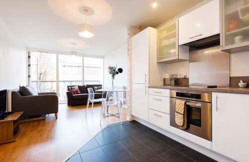 Bunhill Apartment | Bright and Convenient 1 Bed Apartment in Shoreditch