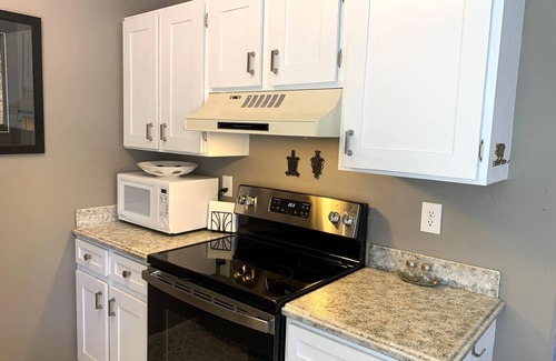 Fort Collins Condo | Bright and Cozy Extended Stay Townhome!
