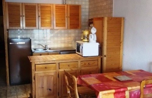 Orcieres-Merlette Apartment | Bright and Cozy Studio for 6, Heart of Orcières Merlette – Close to Ski Slopes and Sports Center