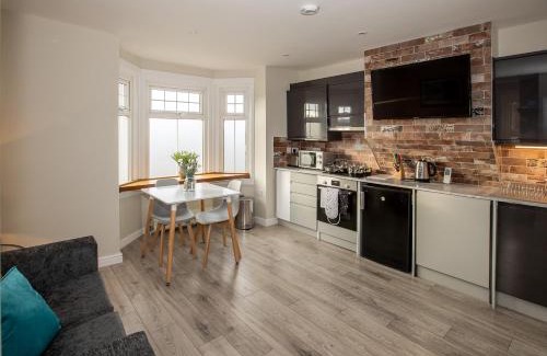 Reading City Centre Apartment | Bright and Luxurious Flat in the Heart of Reading